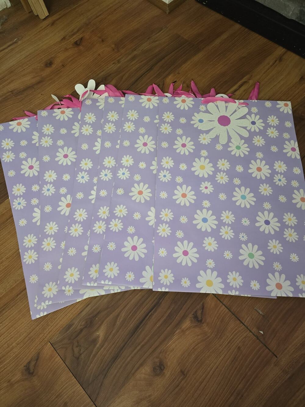 6 XL Gift Bags Daisy 16.75x8.75x23.75 Gift Party Handle Purple‎ Any Occasion